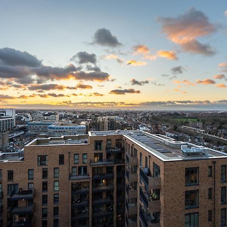 Apartamento Sunset Retreat: Steps From Heathrow/Twickenham Hounslow Exterior foto