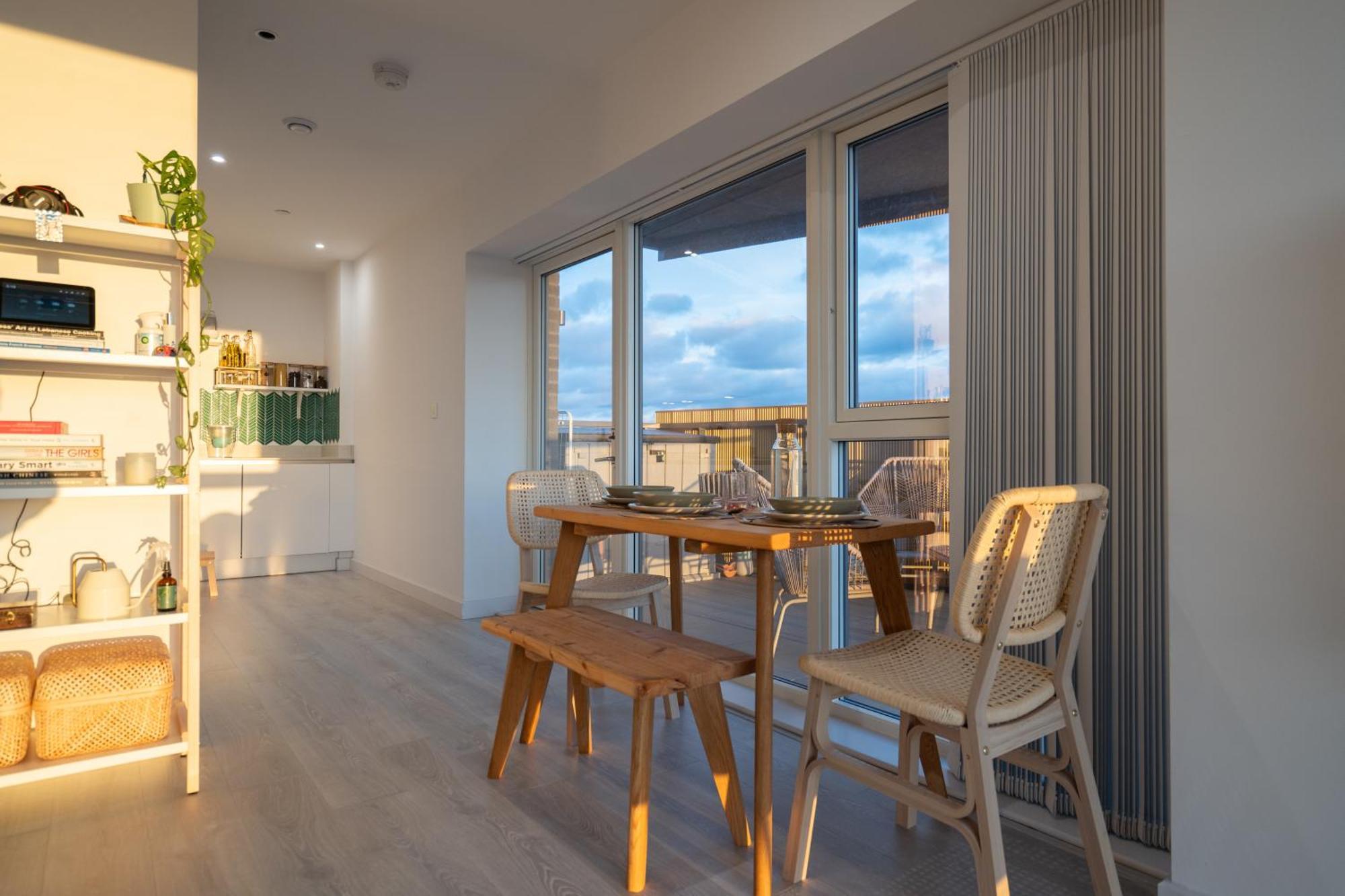 Apartamento Sunset Retreat: Steps From Heathrow/Twickenham Hounslow Exterior foto